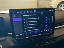 VW T-Roc R-Line eTSI DSG in Pure White