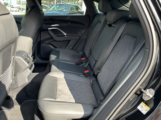 Bild eines Audi Q5 Sportback e-hybrid quattro 270 KW