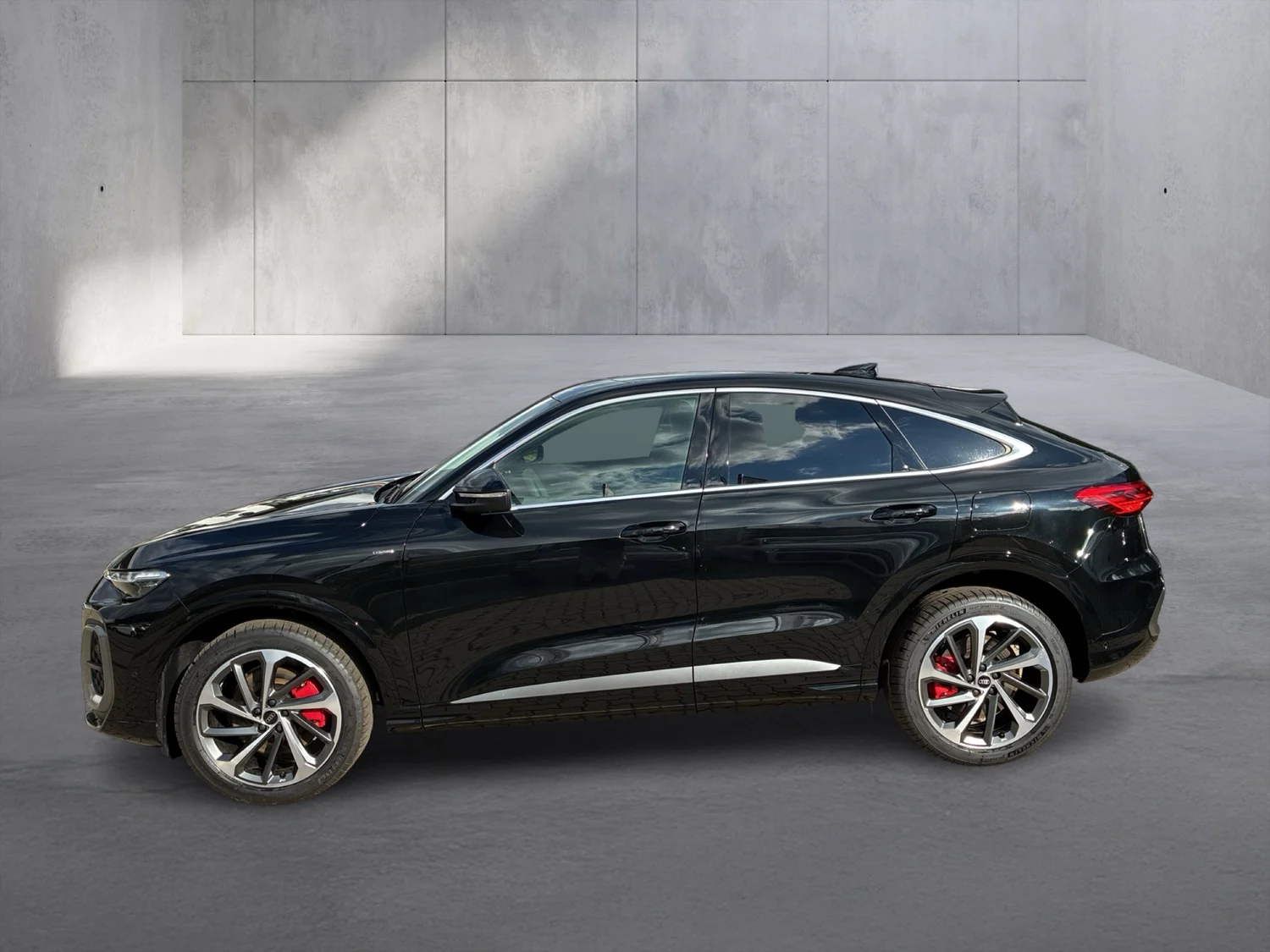 Bild eines Audi Q5 Sportback e-hybrid quattro 270 KW