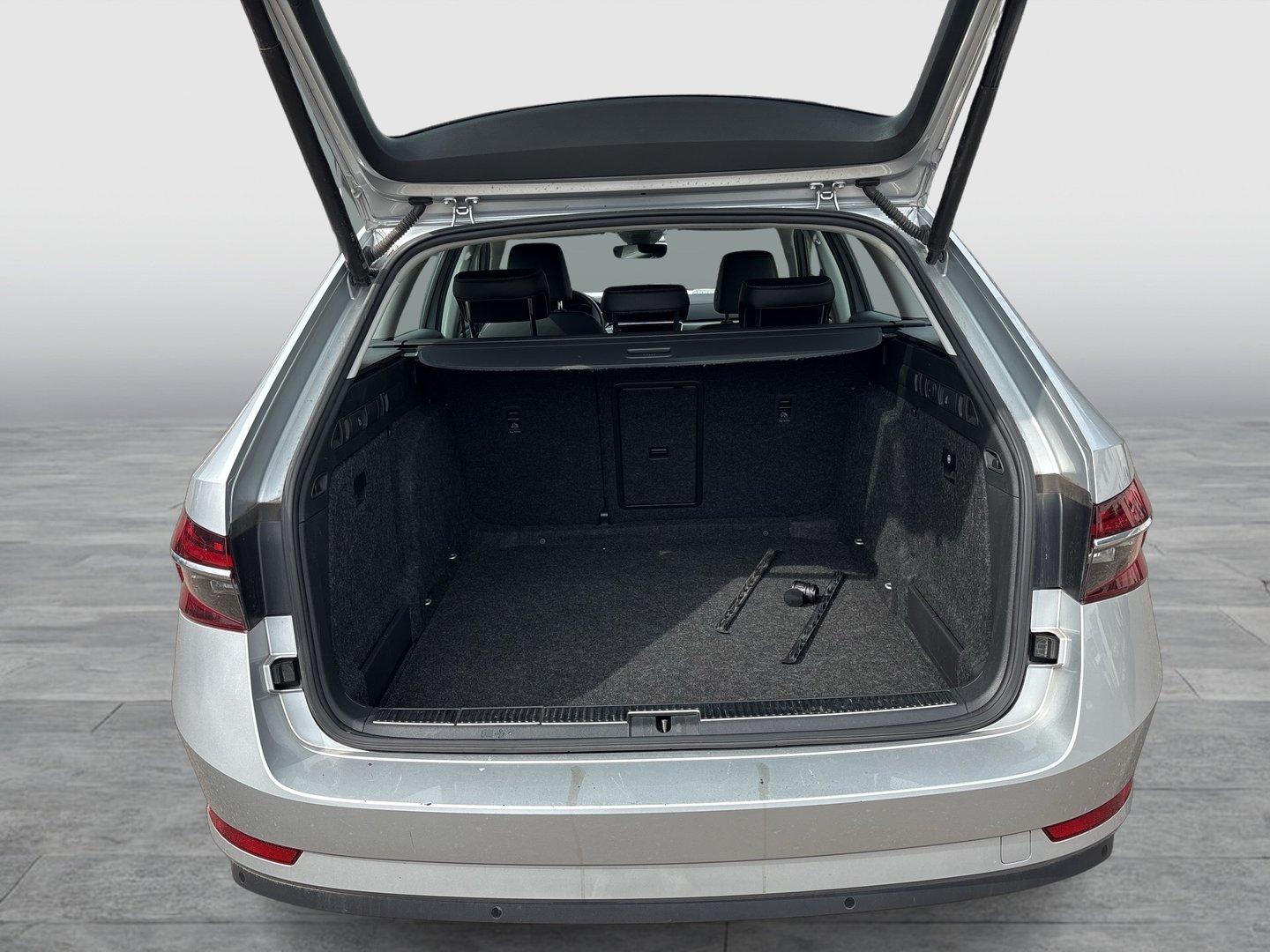 Škoda SUPERB Combi Style TDI | Bild 17 von 20