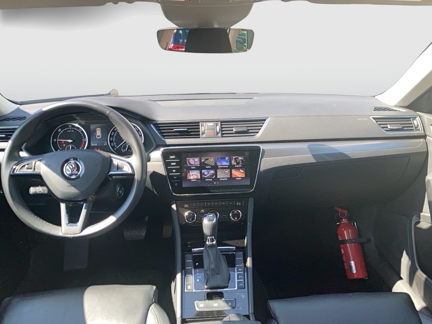 Škoda SUPERB Combi Style TDI DSG | Bild 8 von 30