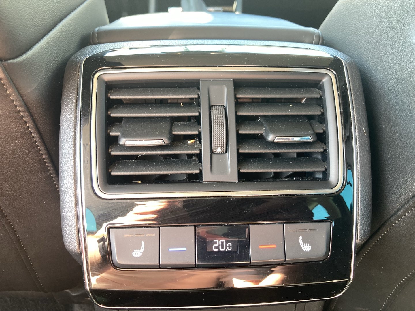 Škoda SUPERB Combi Style TDI DSG | Bild 12 von 30