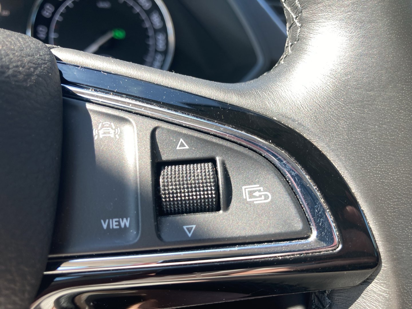 Škoda SUPERB Combi Style TDI DSG | Bild 11 von 30