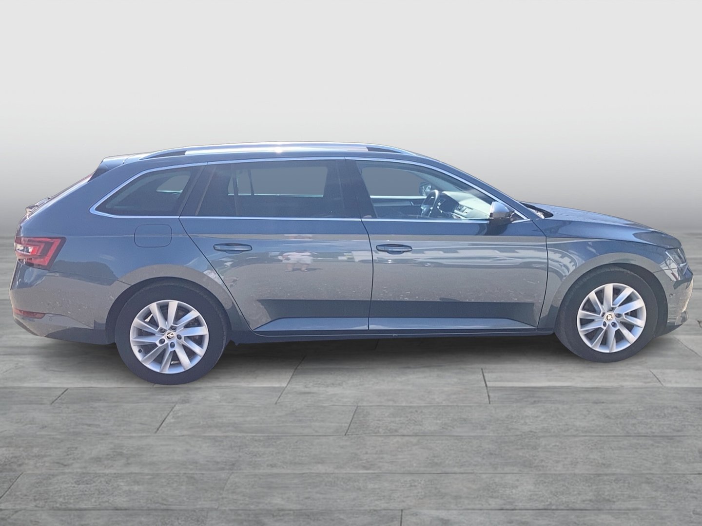 Škoda SUPERB Combi Style TDI DSG | Bild 5 von 30