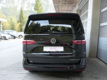 VW Multivan Life eHybrid 180 kW 4MOTION in Deepblack Perleffekt