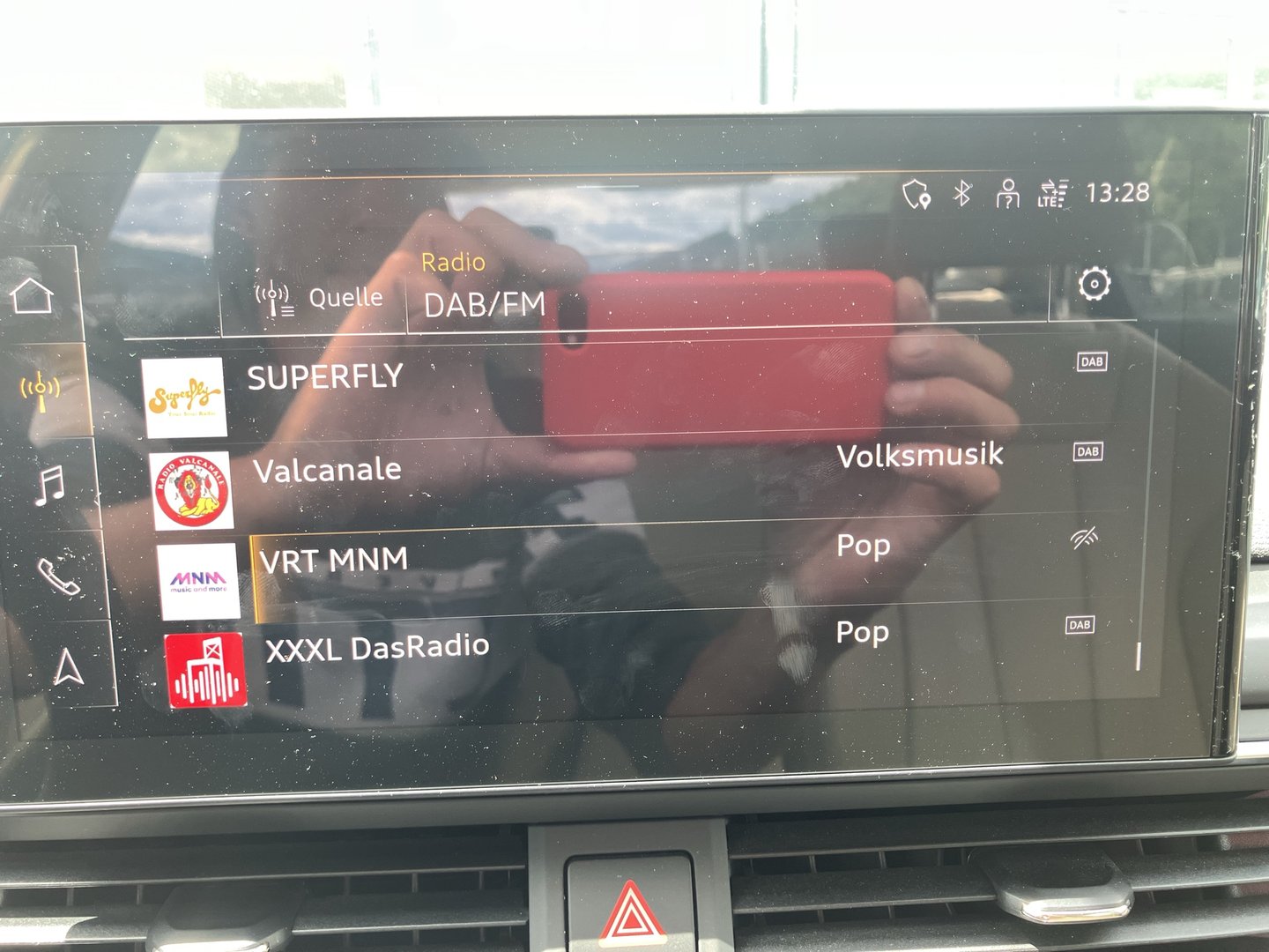 Audi A4 Limousine 30 TDI | Bild 17 von 21