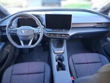 CUPRA Raval PLUS 37 kWh 99 kW/135 PS in Nevada-Weiß Metallic