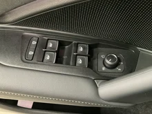 VW Tayron Sport eHybrid DSG 150kW in Delfingrau Metallic