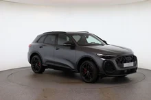 Audi Q5 e-hybrid quattro 270 KW in Daytonagrau Perleffekt