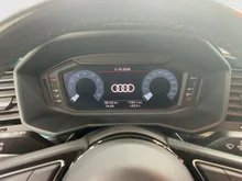 Audi A1 allstreet 25 TFSI intense in Cortinaweiss