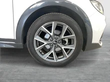 Audi A1 allstreet 25 TFSI intense in Cortinaweiss
