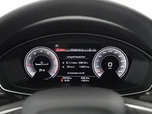 Audi A4 Avant 35 TFSI advanced in FLORETTSILBER METALLIC