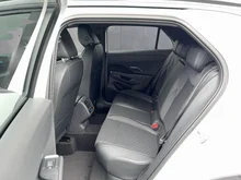 VW T-Roc R-Line eTSI DSG in Pure White Dach Black Uni