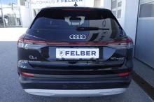 Audi Q4 e-tron 50 e-tron quattro in Mythosschwarz metallic