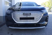 Audi Q4 e-tron 50 e-tron quattro in Mythosschwarz metallic