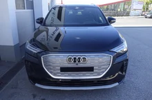 Audi Q4 e-tron 50 e-tron quattro in Mythosschwarz metallic