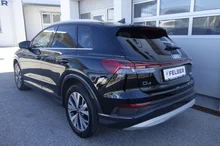 Audi Q4 e-tron 50 e-tron quattro in Mythosschwarz metallic