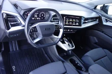 Audi Q4 e-tron 50 e-tron quattro in Mythosschwarz metallic
