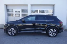 Audi Q4 e-tron 50 e-tron quattro in Mythosschwarz metallic