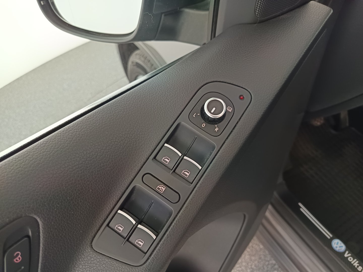 VW Tiguan Karat TDI BMT | Bild 11 von 30