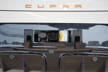 CUPRA Born PLUS 58/61 140kW/190PS in Nevada-Weiß Metallic