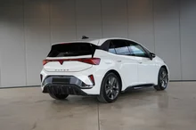 CUPRA Born PLUS 58/61 140kW/190PS in Nevada-Weiß Metallic