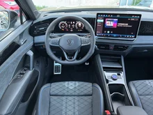 VW Tiguan Sport eTSI DSG in Grenadillschwarz Metallic