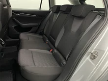 Škoda Octavia Combi 4x4 Ambition TDI DSG in Brillant-Silber Metallic