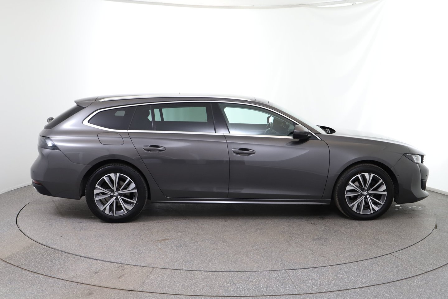 Peugeot 508 SW 1,5 BlueHDi 130 EAT8 S&S Allure Aut. | Bild 6 von 31