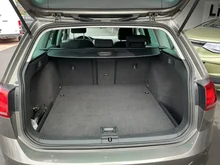 VW Golf Variant Trendline TDI in limestone grey metallic