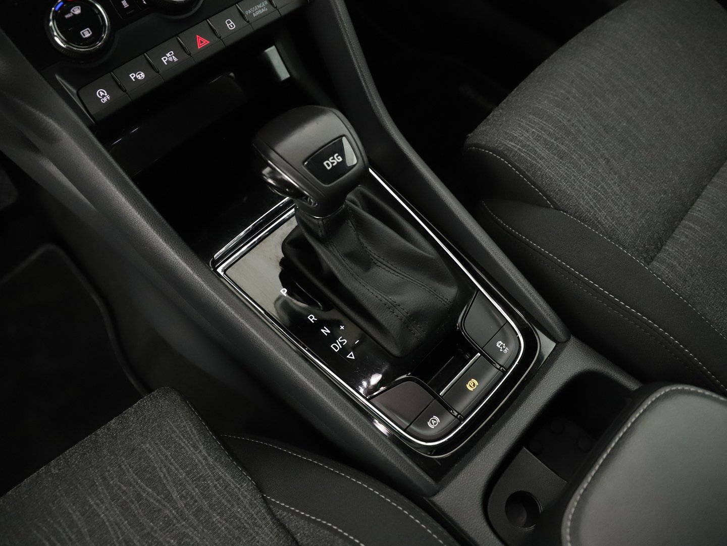 Škoda KAROQ Style SC TDI DSG | Bild 6 von 25