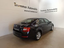 Škoda Octavia Elegance TDI in schwarz