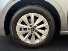 Škoda Scala Selection TSI DSG in Graphit-Grau Metallic