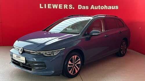 VW Golf Variant Business mHeV DSG