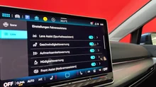 VW Golf Variant Business mHeV DSG in Anemonenblau Metallic