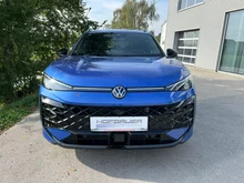 VW T-Roc R-Line eTSI DSG in Celestial Blue