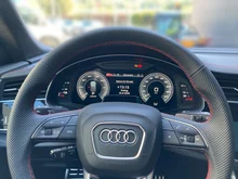 Audi Q8 e-hybrid quattro 360 kW in Waitomoblau Metallic