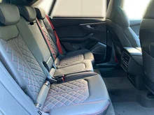 Audi Q8 e-hybrid quattro 360 kW in Waitomoblau Metallic