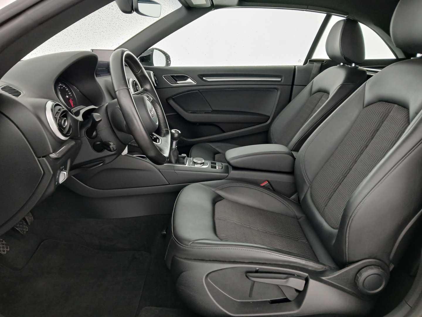 Audi A3 Cabriolet 1.4 TFSI COD intense | Bild 13 von 29