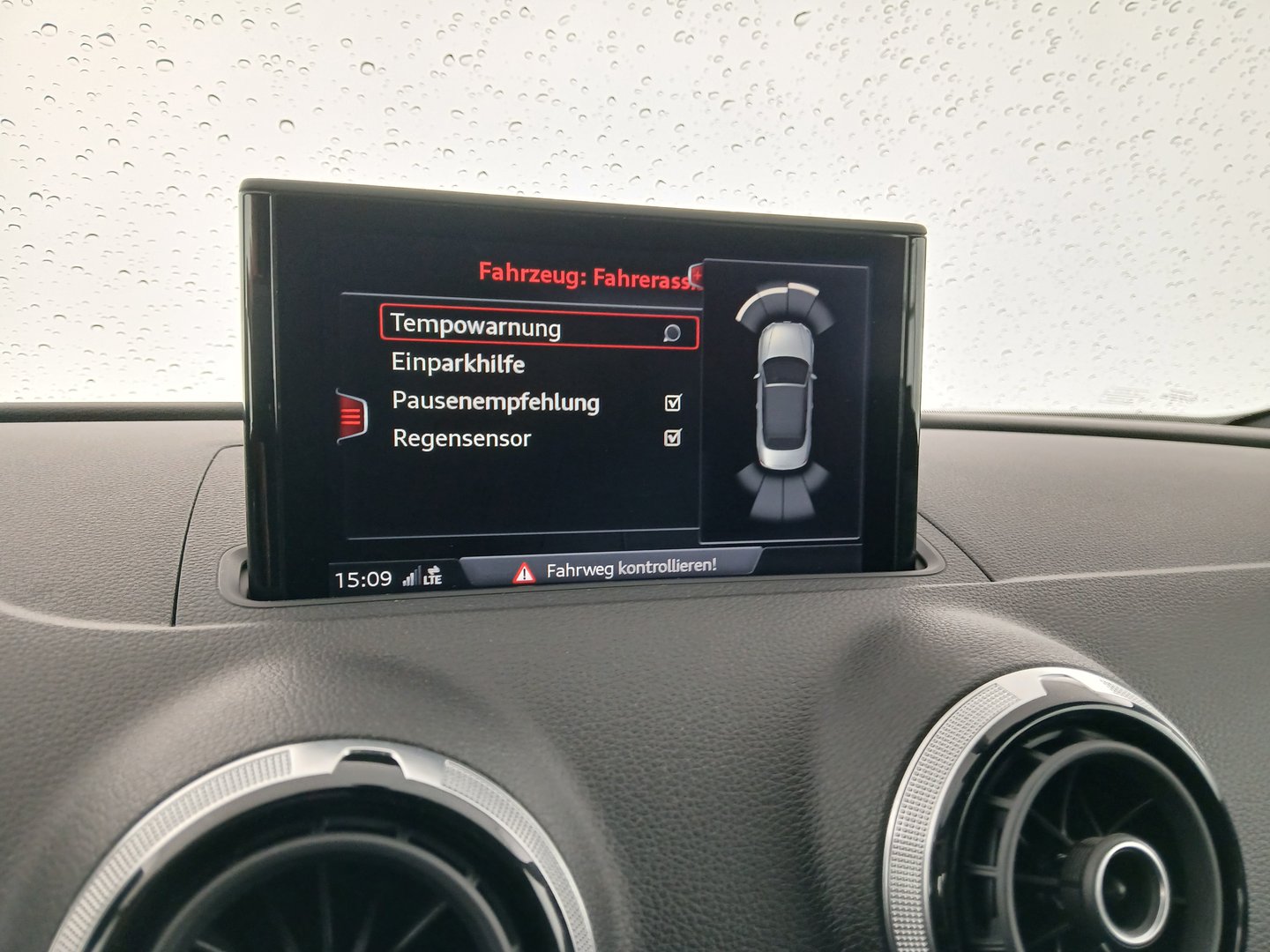 Audi A3 Cabriolet 1.4 TFSI COD intense | Bild 21 von 29