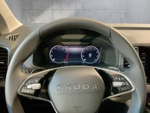 Škoda Karoq Selection TSI DSG ACT in Black-Magic Perleffekt