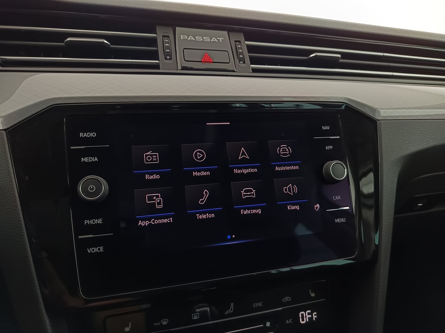 VW Passat Variant Business TDI DSG | Bild 19 von 32