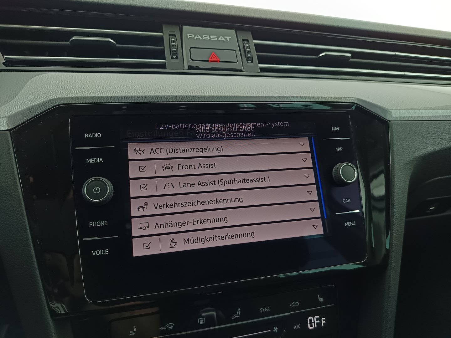 VW Passat Variant Business TDI DSG | Bild 23 von 32