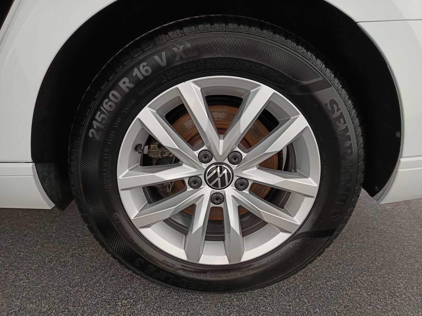 VW Passat Variant Business TDI DSG | Bild 9 von 32