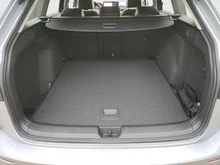 VW Golf Variant Business mHeV DSG in Oyster Silver Metallic