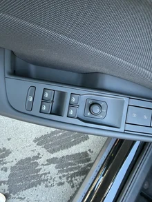 VW ID.Polo ID. Polo Life Edition 155 kW - 52 kWh in Grenadillschwarz Metallic