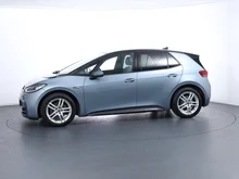 VW ID.3 Pro Performance 150 kW Family in Stonewashed Blue Metallic Dach Schwarz