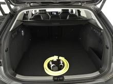 VW Passat Variant Business eHybrid 150kW in Diabasgrau Metallic