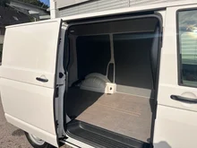 VW Kastenwagen T6.1 Kastenwagen TDI in Candy-Weiß