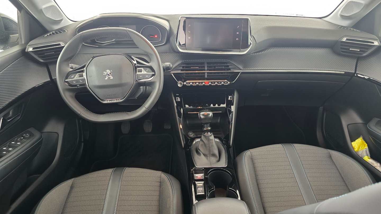Peugeot 208 Allure BlueHDi 100 S&S | Bild 13 von 24